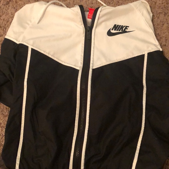 Nike Jackets & Blazers - Nike windbreaker jacket